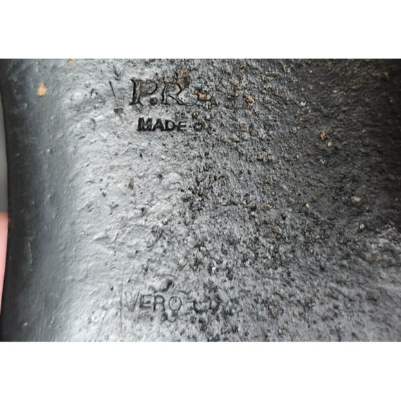 Prada Leather T-Strap Sandals Women's Size EU 40/US 9.5 - Picture 10 of 13